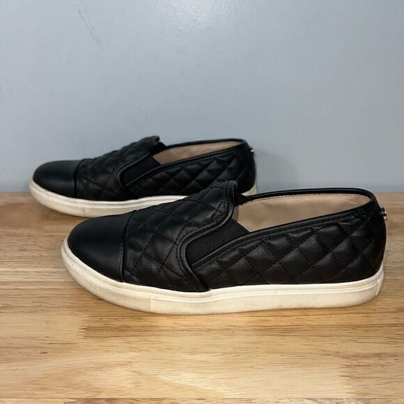Steve Madden Zaander Quilted Slip on Leather Flocked Fashion Sneaker Women’s 6 - Picture 3 of 12